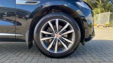 Jaguar F-Pace 2.0 D200 R-Dynamic SE 5dr Auto AWD Diesel Estate